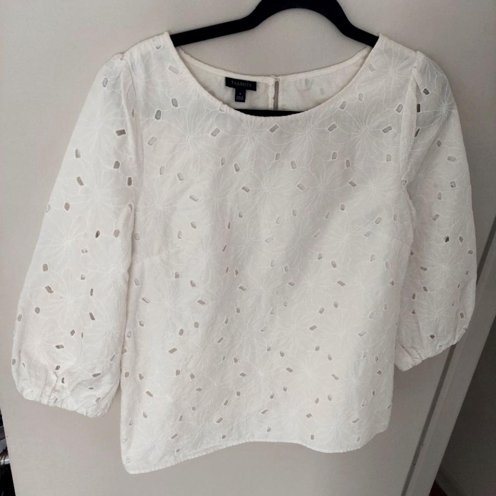 Talbots White Eyelet Blouse Embroidered Floral Women Small Puff Sleeve Boatneck